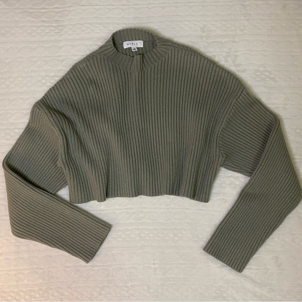 green cropped knit sweater size medium